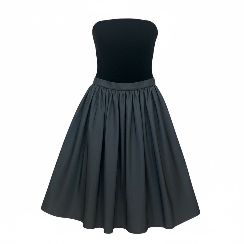 s.g. gilbert Woman’s Black Strapless Dress velvet top, satin full skirt.  Size 4